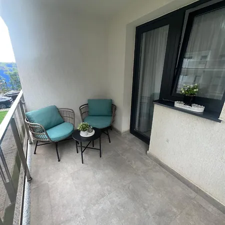 Mara Apartments&studios Hils 布加勒斯特